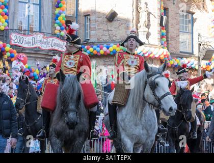 Rosenmontag Festival Karneval Carnival Tradition Dusseldorf Germania Europe Parade Festival Foto Stock