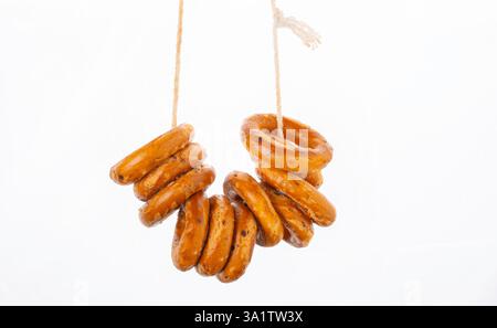 Prodotti da forno tradizionali dell'Europa orientale e dell'Asia. Bublik, bagel, Pretzels, Baronkos e pasticceria natalizia. 20 Foto Stock