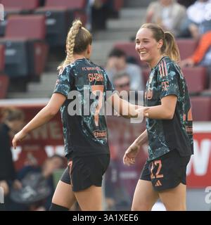 Koeln, Germania. 9 marzo 2025. Giulia Gwinn (Monaco, L) e Sydney Lohmann (Monaco), 1. FC Koeln - FC Bayern Monaco, Google Pixel Women's Bundesliga, Matchday 16, Colonia, Germania, 09.03.2025. Crediti: Juergen Schwarz/Alamy Live News Foto Stock