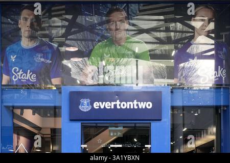Evertontwo, un negozio a Liverpool One con abbigliamento e cimeli dei fan Foto Stock