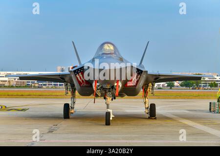 Caccia F-35 A su asfalto al Royal Thai Air Force 88th Anniversary Air Show. Bangkok, Thailandia Foto Stock