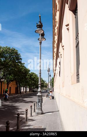Facciata del Centro culturale la Beneficencia in calle Guillem de Castro, Valencia, Ciutat Vella, Comunità Valenciana, Spagna Foto Stock