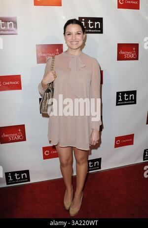 Caroline Morahan arriva alla prima di "A Christmas Star" al TCL Chinese 6 Theatre il 10 dicembre 2015 a Hollywood, California Foto Stock