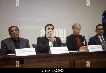 CUENCA LANCIA il 5° Congresso INMOTRENDS Cuenca, Ecuador 11 marzo 2025 presso l'auditorium della vecchia Scuola centrale il lancio del 5° Congresso INMOTRENDS 2025 ecuador Cuenca ospiterà il più grande evento nel settore immobiliare trasformando il futuro del settore con tecnologia 5 0, innovazione e opportunità uniche foto Boris Romoleroux API SOI CUENCA LAUNCHING5TOCONGERSO IN Foto Stock