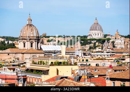 Vista del centro di Roma, inclusa la Basilica di San Pietro in Vaticano Foto Stock