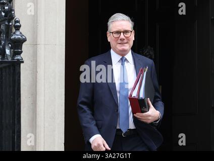 Londra, Regno Unito. 12 marzo 2025. Il primo Ministro Keir Starmer lascia Downing Street al numero 10 per i PMQ alla camera dei comuni. Credito : Monica Wells/Alamy Live News Foto Stock
