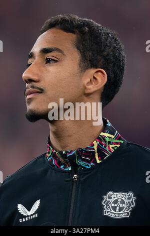 Leverkusen, Germania. 11 marzo 2025. LEVERKUSEN, GERMANIA - 11 MARZO: Arthur of Bayer 04 Leverkusen durante il turno di UEFA Champions League 2024/25 del 16° turno di Second Leg match tra Bayer 04 Leverkusen e FC Bayern Munchen alla BayArena l'11 marzo 2025 a Leverkusen, Germania. (Foto di Joris Verwijst/Orange Pictures) credito: Orange Pics BV/Alamy Live News Foto Stock