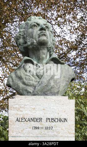 Monumento ad Alexander Pushkin al Platz der Demokratie di Weimar, Turingia, Germania, Europa Foto Stock