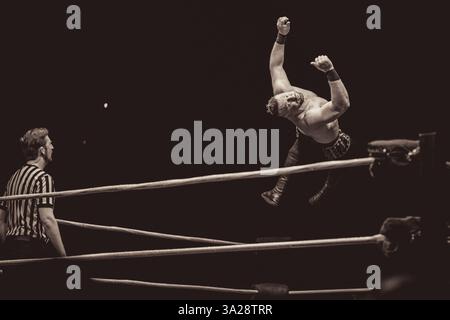 Burning Heart Pro Wrestling al Liverpool Olympia, 08.03.25 Foto Stock
