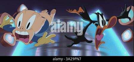 The Day the Earth Blow Up: A Looney Tunes Movie (2024) Eric Bauza nel ruolo di Daffy Duck (voce) Eric Bauza nel ruolo di Porky Pig (voce) *Filmstill - Editorial Use On Foto Stock