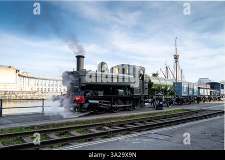 30742 motore a vapore foto charter presso il porto di Bristol ferrovia [ 2025 ] Foto Stock