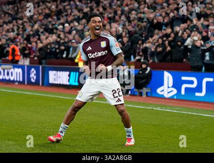 ABirmingham, Regno Unito. 12 marzo 2025. Ian Maatsen dell'Aston Villa festeggia dopo aver segnato 2-0 punti durante la partita di UEFA Champions League tra Aston Villa e Club Brugge a Villa Park, Birmingham. Il credito fotografico dovrebbe essere: Andrew Yates/SportimageBirmingham, Inghilterra, 12 marzo 2025. Durante la partita di UEFA Champions League tra Aston Villa e Club Brugge a Villa Park, Birmingham. Il credito per immagini dovrebbe essere: Andrew Yates/Sportimage Credit: Sportimage Ltd/Alamy Live News Foto Stock