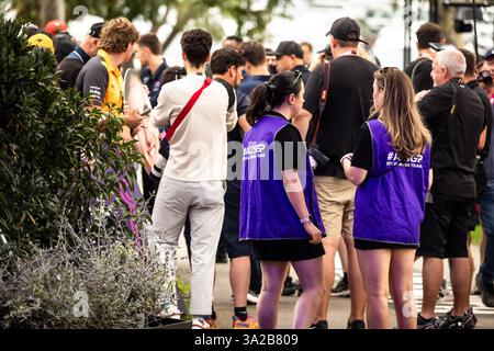 Melbourne, Australia. 13 marzo 2025. Atmosfera da paddock. 13.03.2025. Formula 1 World Championship, Rd 1, Australian Grand Prix, Albert Park, Melbourne, Australia, giornata di preparazione. Il credito fotografico dovrebbe essere: XPB/Alamy Live News. Foto Stock