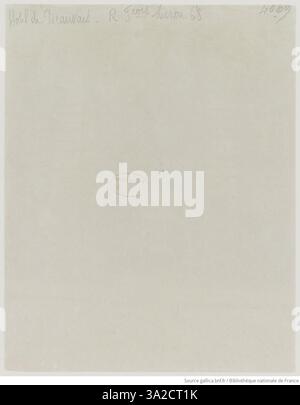 La fotografia di Eugène Atget di Hôtel de Beauvais, al 68 di Rue Francois-Miron, si concentra sullo stile architettonico dell'edificio all'interno del suo ambiente parigino. Foto Stock