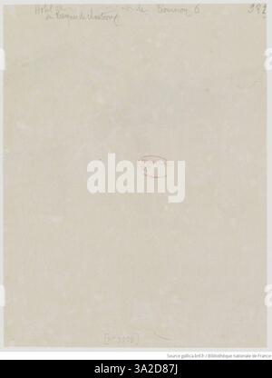 La fotografia di Eugène Atget del Hôtel du Marquis de Chantosme, situata al 6 di rue de Tournon, Parigi, mostra il design architettonico di questo edificio storico. Il lavoro di Atget documenta le facciate dettagliate dei monumenti parigini. Foto Stock