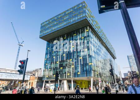 L'edificio della palestra in Blackfriars Road, nel sud di Londra. Progettato da Will Alsop e completato nel 2006. Foto Stock