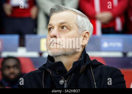 Bruno GENESIO di Lille durante la UEFA Champions League, turno 16, partita di calcio di 2a tappa tra Losc Lille e Borussia Dortmund il 12 marzo 2025 allo stadio Pierre Mauroy di Villeneuve-d'Ascq vicino Lille, Francia - foto Matthieu Mirville/DPPI credito: DPPI Media/Alamy Live News Foto Stock