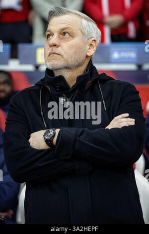 12 marzo 2025, Villeneuve-D'ascq, Francia: Bruno GENESIO di Lille durante la partita di UEFA Champions League tra Lille OSC (LOSC) e Borussia Dortmund allo stadio Pierre Mauroy il 12 marzo 2025 a Villeneuve-d'Ascq vicino Lille, Francia. (Credit Image: © Matthieu Mirville/ZUMA Press Wire) SOLO PER USO EDITORIALE! Non per USO commerciale! Foto Stock