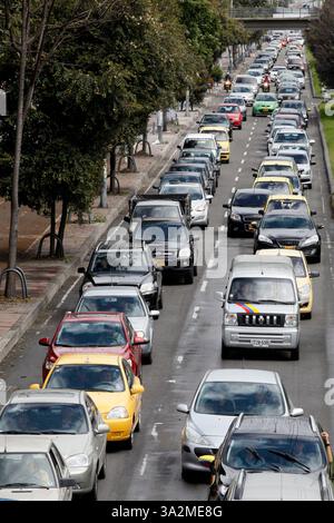 22 giugno 2014 - Bogotà, Cundinamarca, Colombia - Bogotà, Colombia 22 de junio de 2014. Trancones en la autopista norte con 153 sentido sur norte. Foto / Carlos Ortega / CEET (immagine di credito: © El Tiempo/GDA/ZUMAPRESS.com) Foto Stock