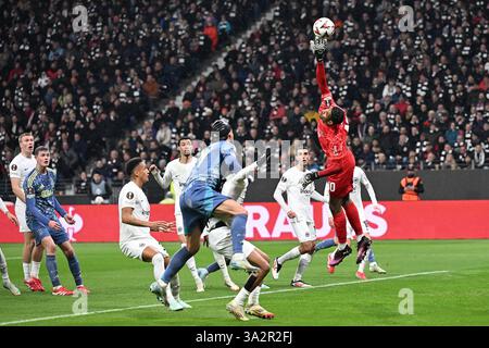 Francoforte, Germania. 13 marzo 2025. Fussball UEFA Europa League Achtelfinale Eintracht Francoforte - Ajax Amsterdam am 13.03.2025 im Deutsche Bank Park a Francoforte Kaua Santos ( Francoforte ) foto: Revierfoto credito: ddp media GmbH/Alamy Live News Foto Stock