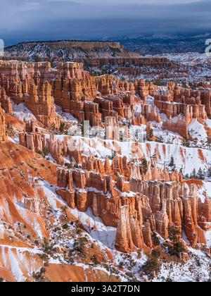 Canyon tra Sunrise e Sunset Points, Bryce Canyon National Park, Utah. Foto Stock