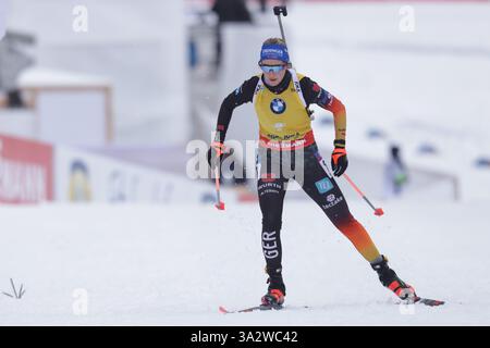 Pokjuka, Slovenia. 13 marzo 2025. La tedesca Franziska Preuss partecipa alla gara individuale di 12,5km durante la Coppa del mondo Internazionale di Biathlon (IBU) a Pokljuka, Slovenia, 13 marzo 2025. Crediti: Zeljko Stevanic/Xinhua/Alamy Live News Foto Stock
