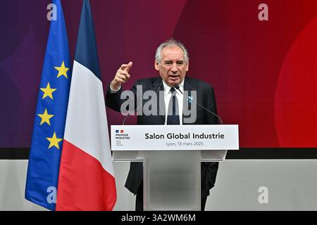 Lione, Francia. 13 marzo 2025. Il primo ministro Francois Bayrou visita la fiera Global industrie a Lione, in Francia, il 13 marzo 2025. Foto di Julien Reynaud/APS-Medias/ABACAPRESS. COM credito: Abaca Press/Alamy Live News Foto Stock