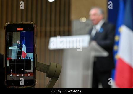 Lione, Francia. 13 marzo 2025. Il primo ministro Francois Bayrou visita la fiera Global industrie a Lione, in Francia, il 13 marzo 2025. Foto di Julien Reynaud/APS-Medias/ABACAPRESS. COM credito: Abaca Press/Alamy Live News Foto Stock