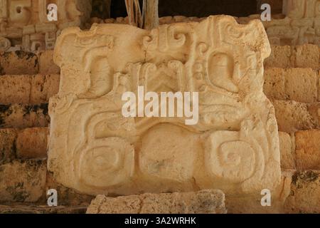 Messico. Yucatan. EK Balam. Stucchi decorativi nell'Acropoli. Foto Stock