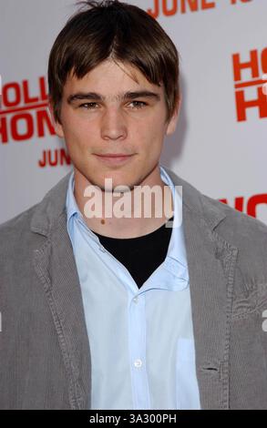 10 GIUGNO 2003 - SANTA MONICA, CALIFORNIA, STATI UNITI - K31042FB.HOLLYWOOD HICIDE PREMIERE AL MANN. TEATRO VILLAGE DI SANTA MONICA, CALIFORNIA. FITZROY BARRETT/ 2003.JOSH HARTNETT(immagine di credito: © Globe Photos/ZUMAPRESS.com) Foto Stock