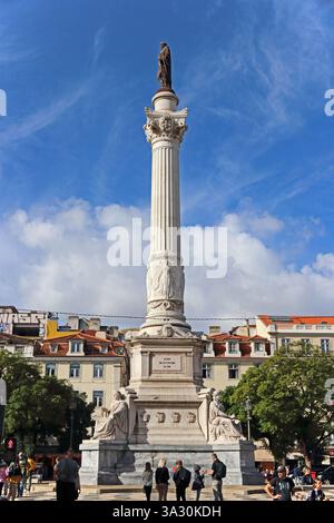 Statua del re Pietro IV sulla colonna, Rossio, Lisbona Foto Stock