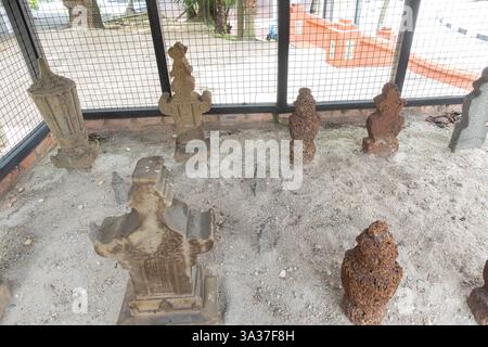 Batu Aceh, pietre Acehnesi, lapidi tradizionali del malese, esposte nel Museo Nazionale di Kuala Lumpur Foto Stock