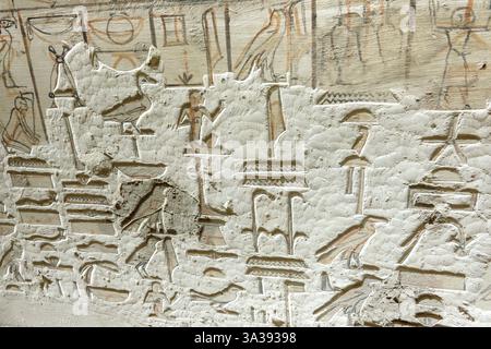 Dettagli interni della tomba del faraone Horemheb, KV57 nella Valle dei Re, Luxor Egitto Foto Stock