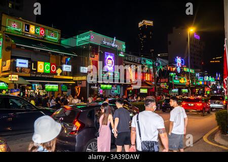 Changkat Bukit Bintang a Kuala Lumpur, Malesia, conosciuta per la sua vivace vita notturna e lo Street food. Questa zona è una destinazione popolare con bar Foto Stock