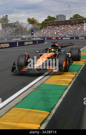 MELBOURNE, AUSTRALIA 15 marzo 2025. Nella foto: Il pilota di Formula 1 della McLaren Oscar Piastri (AUS) 81 ha ottenuto il secondo posto in griglia per la gara di domenica durante la sessione di qualificazione al Round australiano del Campionato del mondo di Formula 1 2025. Karl Phillipson / Alamy Live News Foto Stock