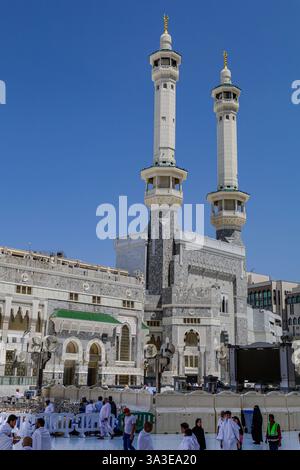Mecca Arabia Saudita 12 marzo 2025 , preghiere musulmane che eseguono hajj e umra . Moschea al Haram Foto Stock
