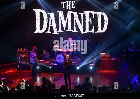Buenos Aires (15 marzo 2025). Le leggende del punk rock The Damned, suonano dal vivo a El Teatro Flores, Argentina. Crediti: Mariano Garcia/Alamy Live News Foto Stock