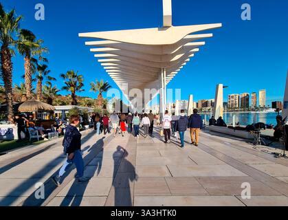 Impressionen: Die Hafenpromenade 'Muelle uno', Malaga, Andalusia, Spanien (nur fuer redaktionelle Verwendung. Keine Werbung. Referenzdatenbank: http: Foto Stock