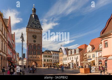 Altpoertel, porta medievale della città in Maximilianstrasse, Spira, Renania-Palatinato, Germania Foto Stock