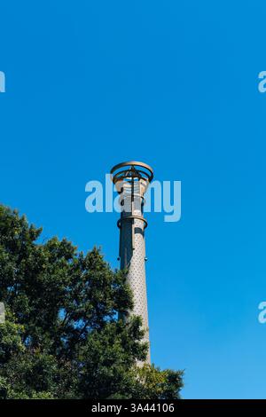 Summit di una delle otto torri Hermes nella Centeninial Plaza nel Centennial Olympic Park, Atlanta, Georgia. Il parco e le torri erano in costruzione Foto Stock