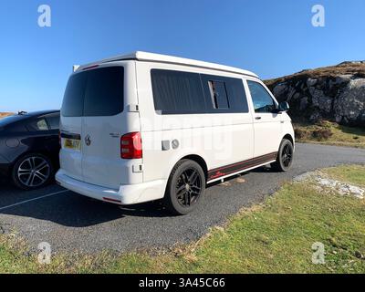 Camper van camper, autodromo di Northampton parcheggiato all'esterno Foto Stock