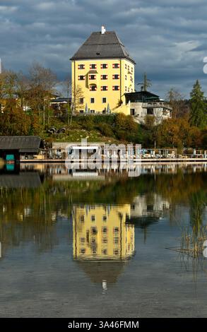 Rosewood Hotel Fuschl Castle sul Lago Fuschl, Hof vicino a Salisburgo, Salzkammergut, Austria Foto Stock