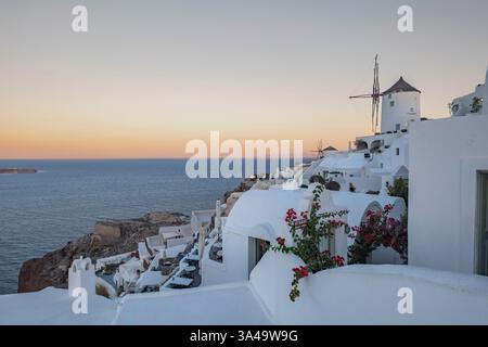 Tramonto su Oia Town, Samtorini, Grecia Foto Stock