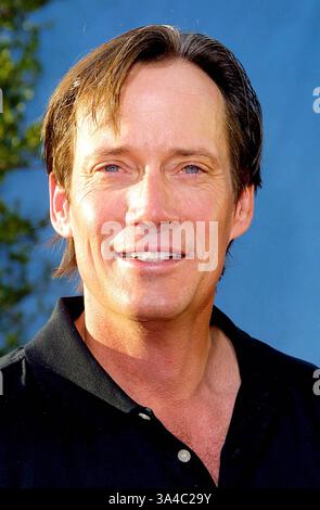 Il 1 gennaio, 1980 - California - K32180KI - .''intervallo APERTO'' PREMIERE - .A Glossari Affini PLAFONIERA ARCLIGHT CINEMA IN HOLLYWOOD, la California - .08/11/2003. KATHRYN INDIEK/ 2003.Kevin Sorbo(Immagine di credito: © Globo foto/ZUMAPRESS.com) Foto Stock