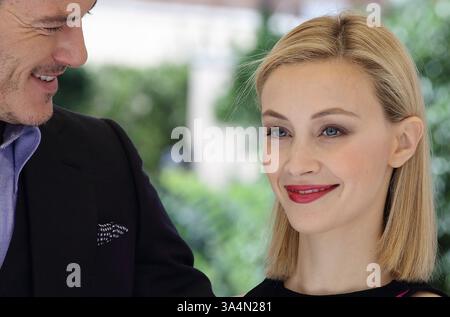 3 ottobre 2014 - Roma, Italia - l'attore LUKE EVANS e l'attrice SARAH GADON partecipano alla chiamata fotografica "Dracula Untold" di Roma. (Immagine di credito: © Evandro Inetti/ZUMA Wire) Foto Stock