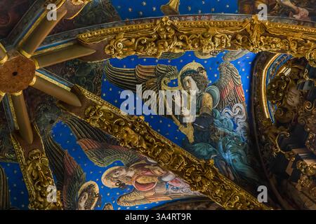 VALENCIA, SPAGNA - 18 MAGGIO 2017: Questo è un frammento del dipinto sopra l'altare della cattedrale. Foto Stock