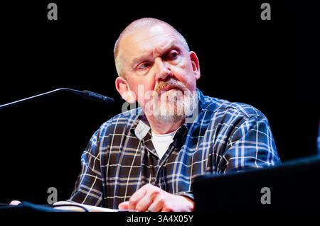 Dietmar Bär bei der lit. Colonia 2025 Veranstaltung Untertage - um die ganze Welt in der Stadthalle . Köln, 19.03.2025 *** Dietmar Bär all'evento LIT Cologne 2025 Underground Around the Whole World nella Stadthalle di Colonia, 19 03 2025 foto:XR.xSchmiegeltx/xFuturexImagex untertage 5321 Foto Stock