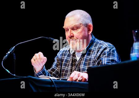 Dietmar Bär bei der lit. Colonia 2025 Veranstaltung Untertage - um die ganze Welt in der Stadthalle . Köln, 19.03.2025 *** Dietmar Bär all'evento LIT Cologne 2025 Underground Around the Whole World nella Stadthalle di Colonia, 19 03 2025 foto:XR.xSchmiegeltx/xFuturexImagex untertage 5322 Foto Stock