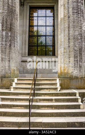 Walhalla bei Regensburg, Bayern, Deutschland Ausschnitt der Nordfassade der Ruhmeshalle Walhalla in Donaustauf an der Donau bei Regensburg, Bayern, Deutschland. Foto Stock
