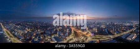 Panorama aereo di Leeds all'alba Foto Stock
